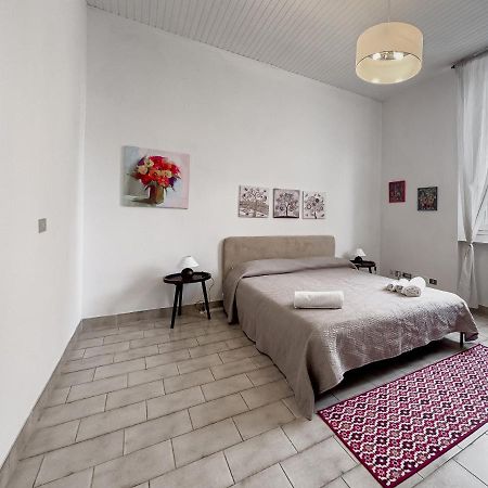 Realkasa Carracci Apartment Bologna Eksteriør billede