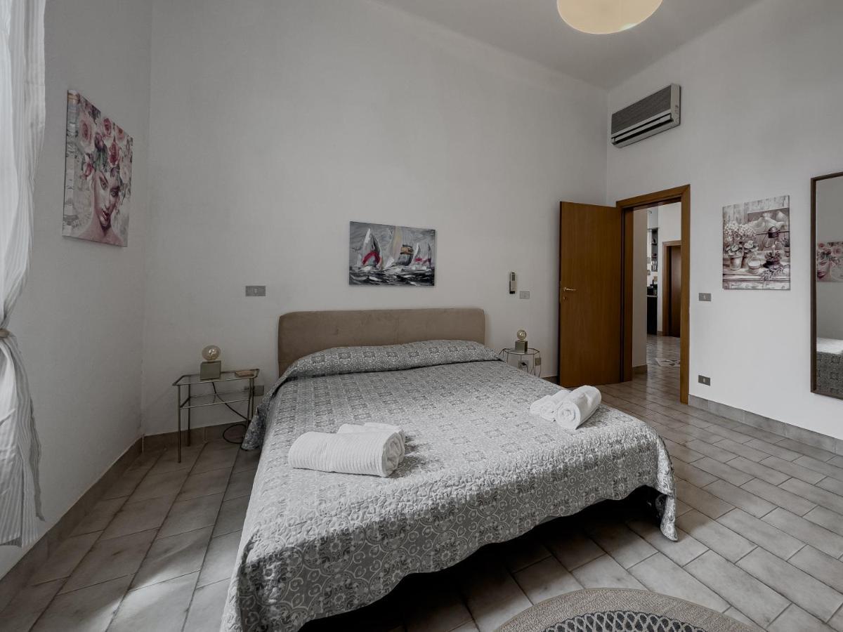 Realkasa Carracci Apartment Bologna Eksteriør billede