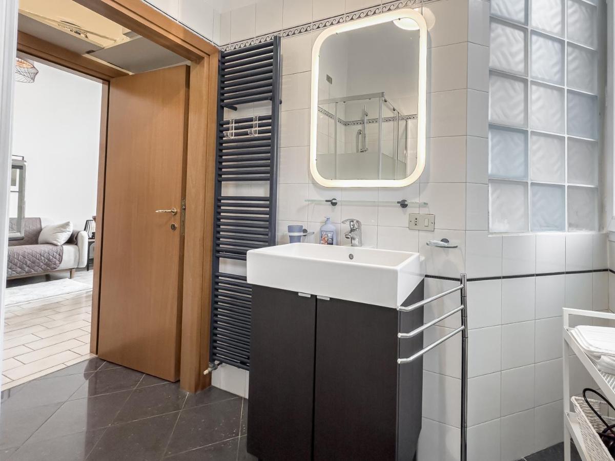 Realkasa Carracci Apartment Bologna Eksteriør billede